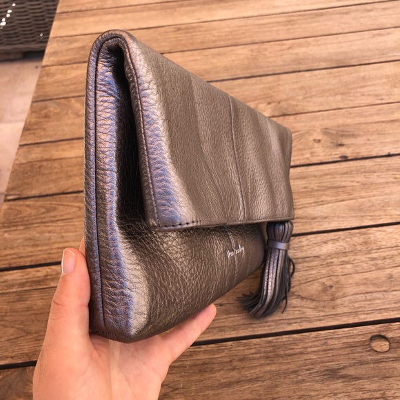 Vera Bradley Leather Silver Clutch - Picture 7 of 8